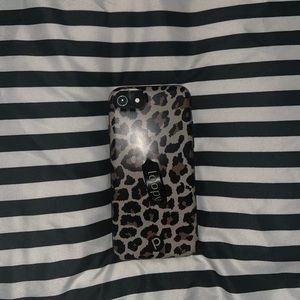 Leopard Loopy case for iPhone 8 (NOT a plus case)